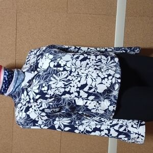 LIZ CLAIRBORNE WOMENS JACKET SIZE XL IN A BEAUTIFUL BLUE AND WHITE FLORAL …